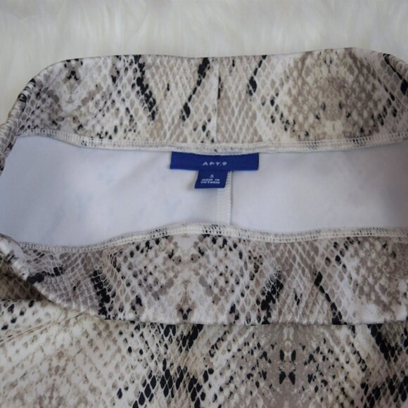 💰3/$25 Apt. 9 Snakeskin Skirt Snake Print Ponte Mini Short Career Workwear S - Picture 6 of 7